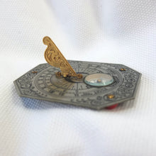 Francis Barker Pocket Sundial Compass c.1932