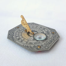 Francis Barker Pocket Sundial Compass c.1932