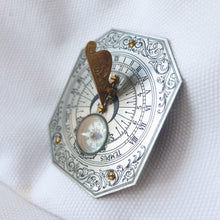 Francis Barker Pocket Sundial Compass c.1932